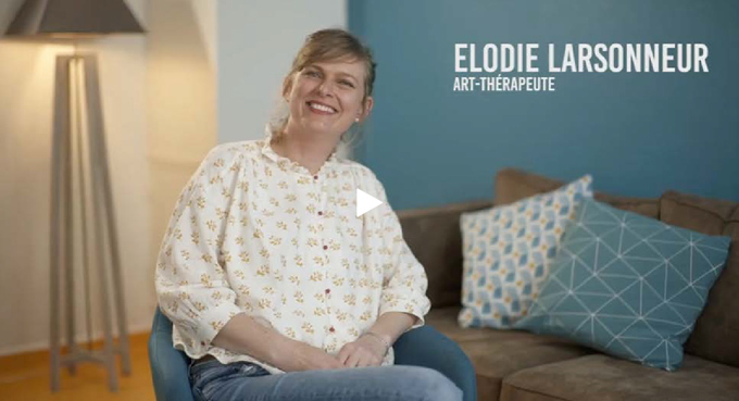 ELODIE LARSONEUR : Un art-thérapeute parle de l'art-thérapie pour les patients atteints de cancer